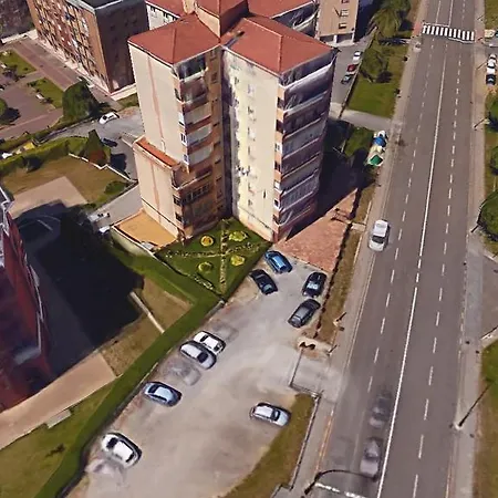 Appartement Sunny Apt Close To University With Parking And Wifi *