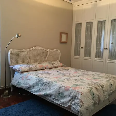 Sunny Apt Close To University With Parking And Wifi Appartement *